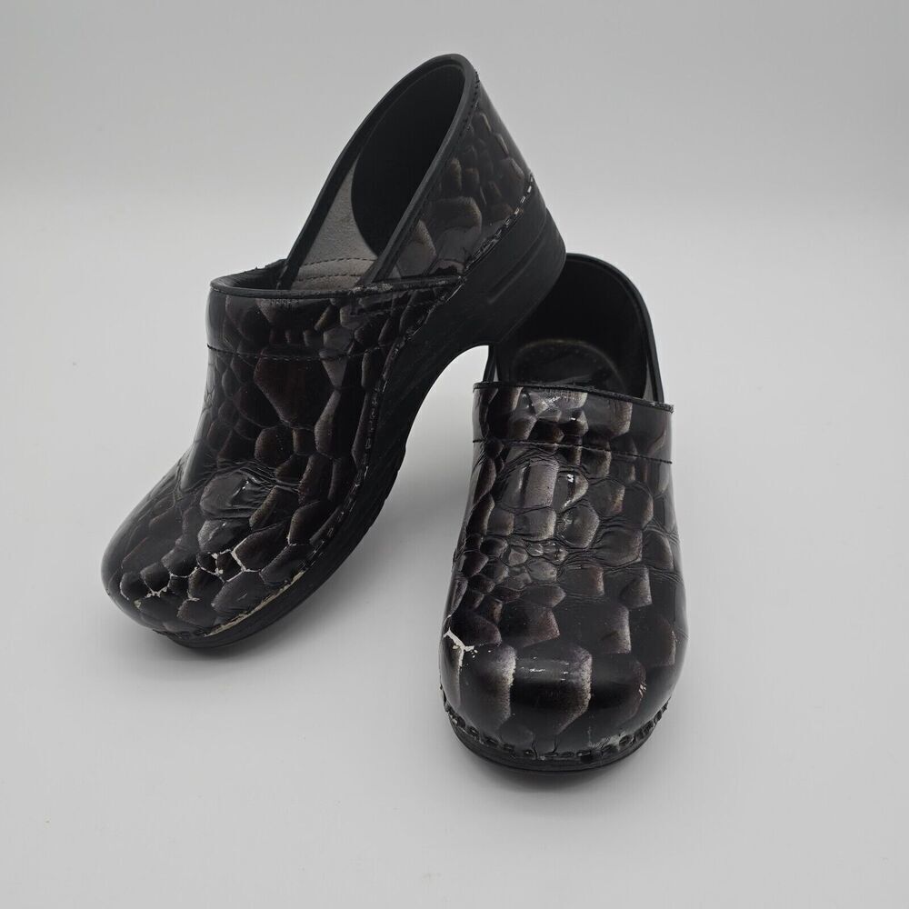 Dansko Shoes Womens 12 42 Clog Black Patent Leather Slip On Pebble Reptile Snake